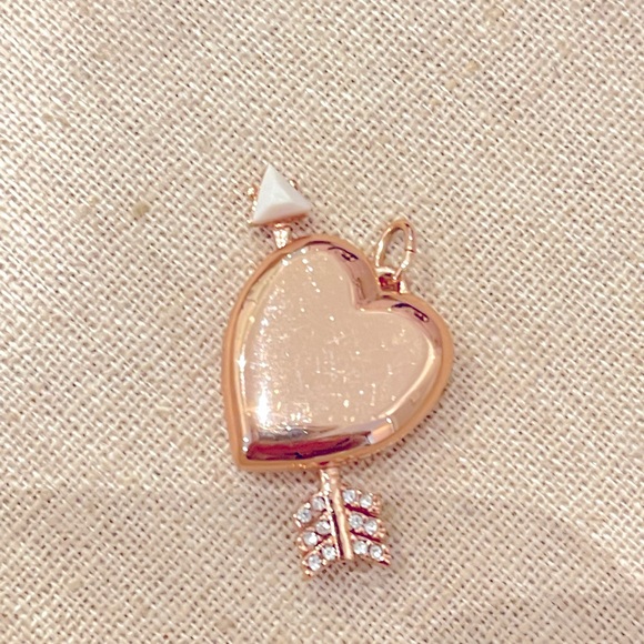 Rose gold Heart ❤️ Locket ❤️ - Picture 2 of 3